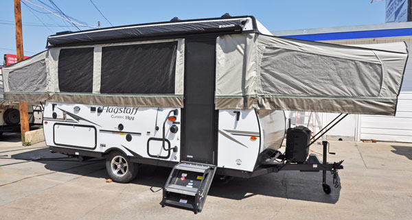 2019 Flagstaff HW27KS exterior