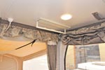 180644 clothes rack